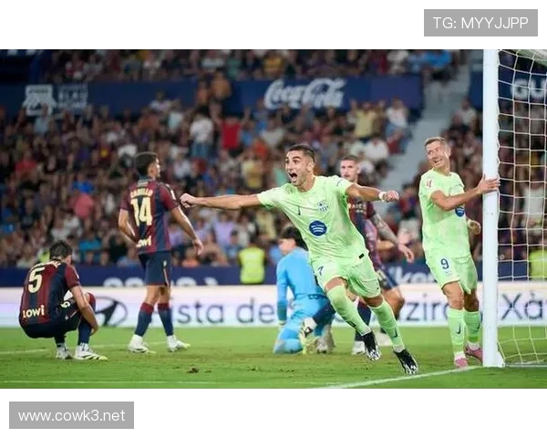 巴萨关键战表现波动，球队稳定性问题对赛季走势形成制约