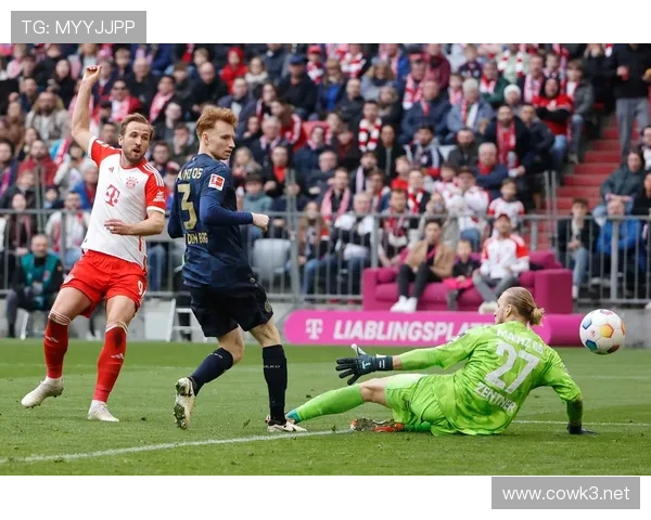 拜仁进攻全押凯恩，体系简化趋势逐步显现，对球队稳定性面临考验