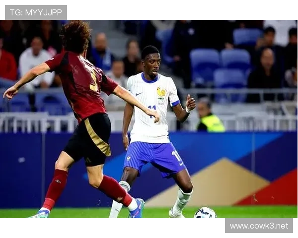 登贝莱与内马尔盘带风格对比：效率差异与花活实用性分析