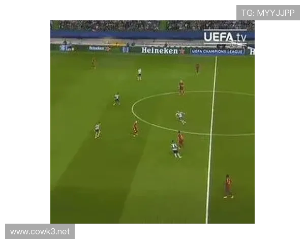 罗德里 vs 布斯克茨:后腰统治力与时代适配性对比分析 罗德里 vs 布斯克茨:后腰统治力与时代适配性对比分析