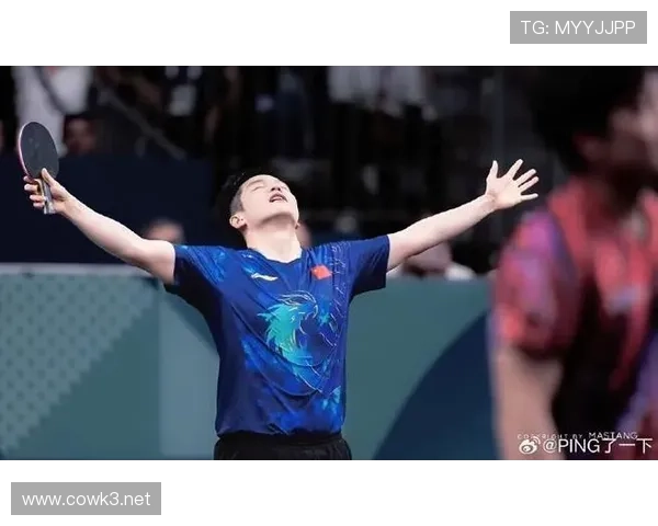 樊振东比赛完直接扔手机，旁边的人都懵了，这生活也太随性了吧？